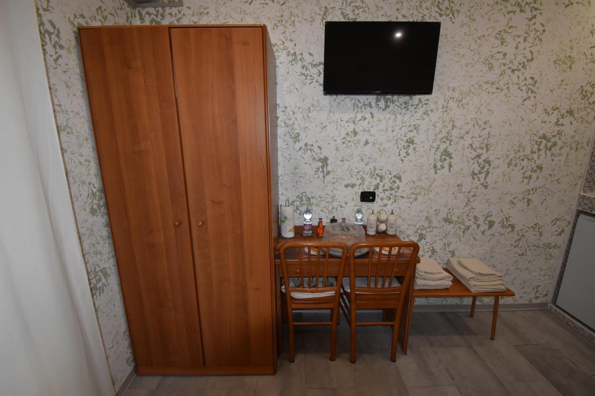 Vichyenichy Hotel Morena Bilik gambar