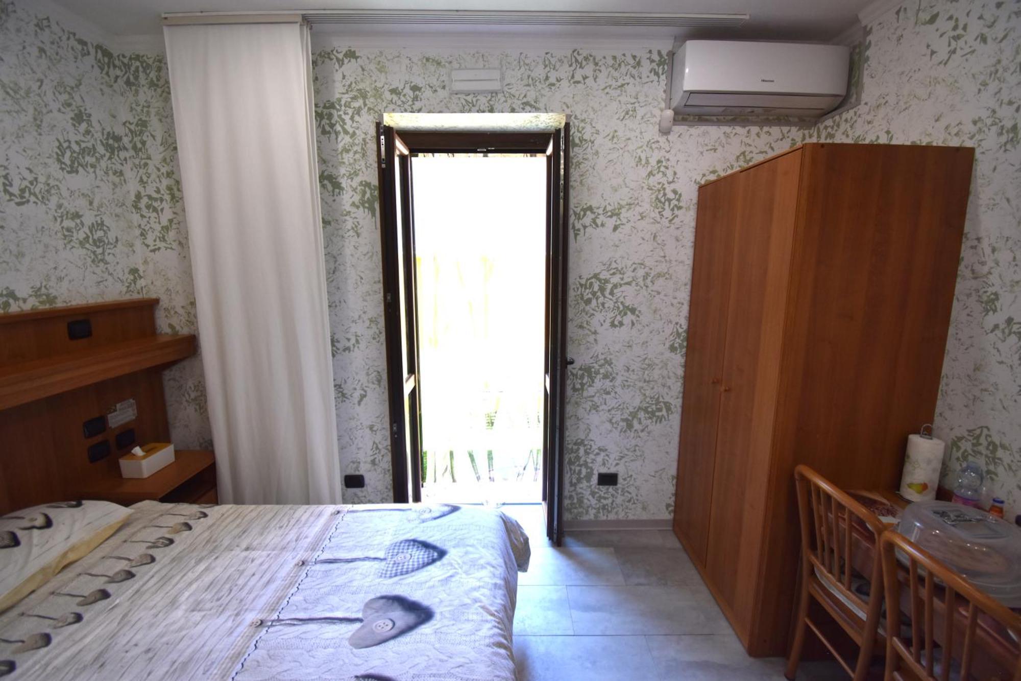 Vichyenichy Hotel Morena Bilik gambar